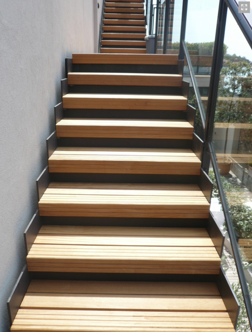 scala esterna legno metallo